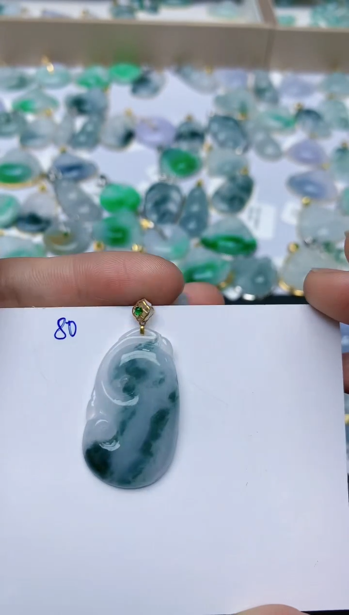 【闪购商品】翡翠颈饰18K金镶嵌天然翡翠A货    