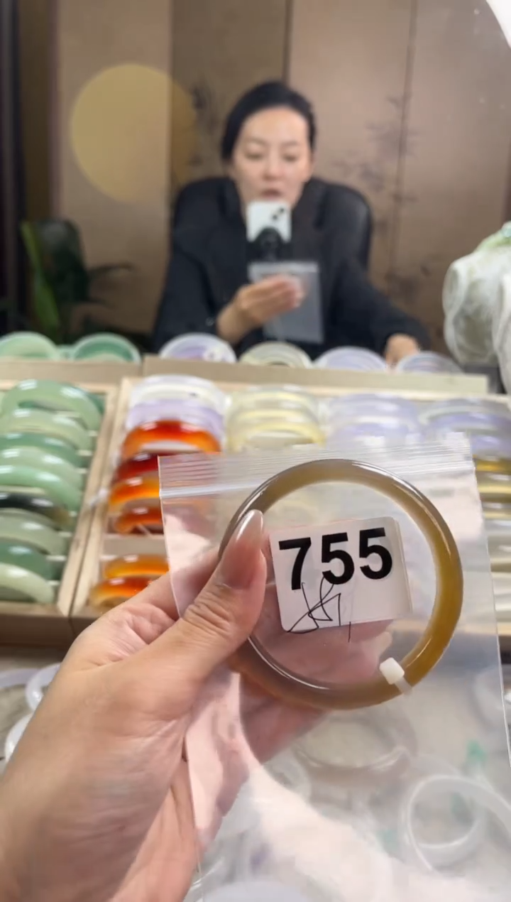 手镯玛瑙/玉髓未镶嵌755