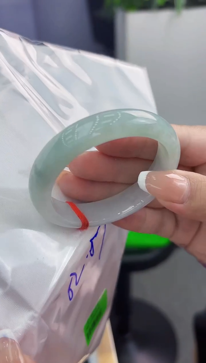 【闪购商品】翡翠手镯未镶嵌翡翠手镯