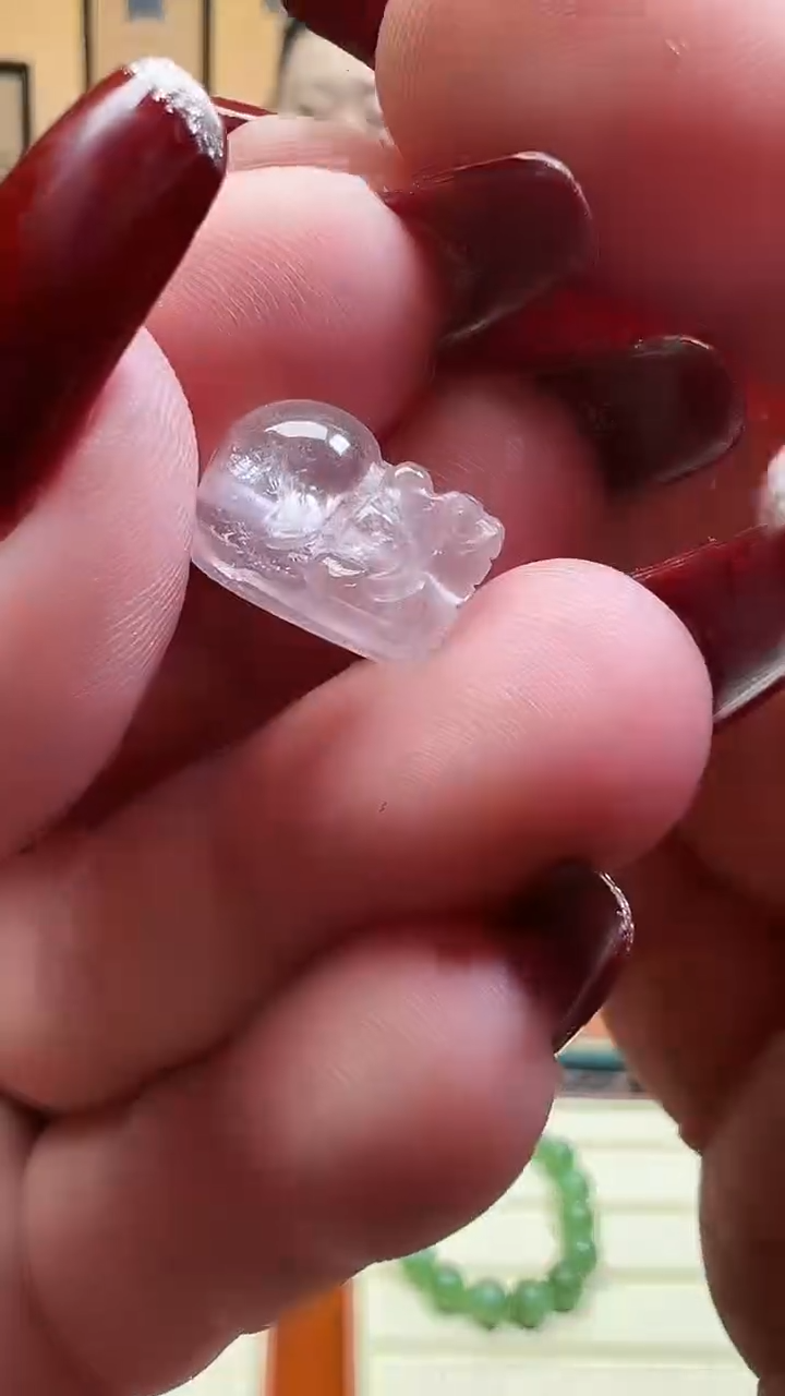 未镶嵌颈饰水晶粉晶貔貅