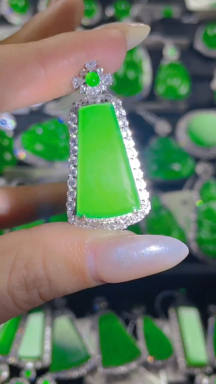 颈饰银S925镶嵌翡翠11