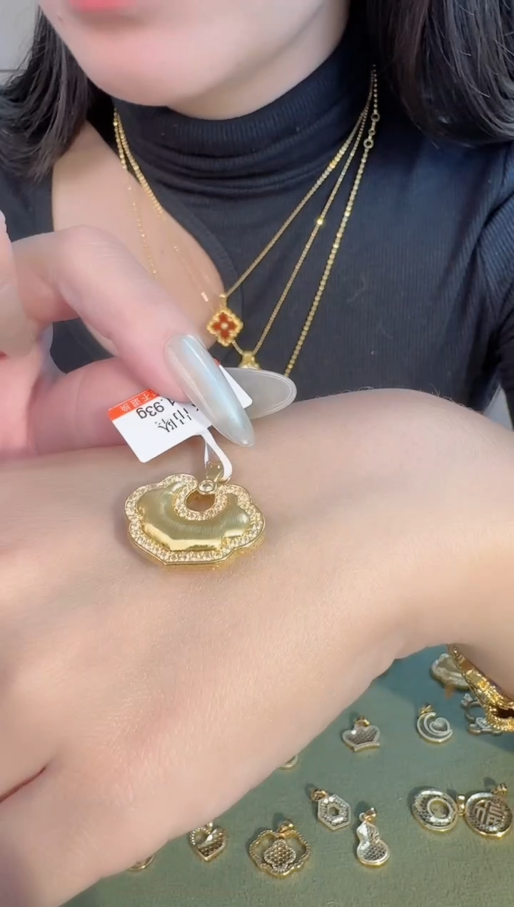 如意锁吊坠1.92 （附带礼盒包装）