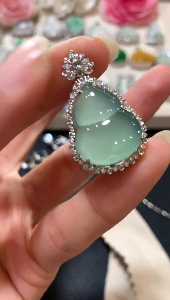 吊坠(不含链)18K金镶嵌翡翠n59  