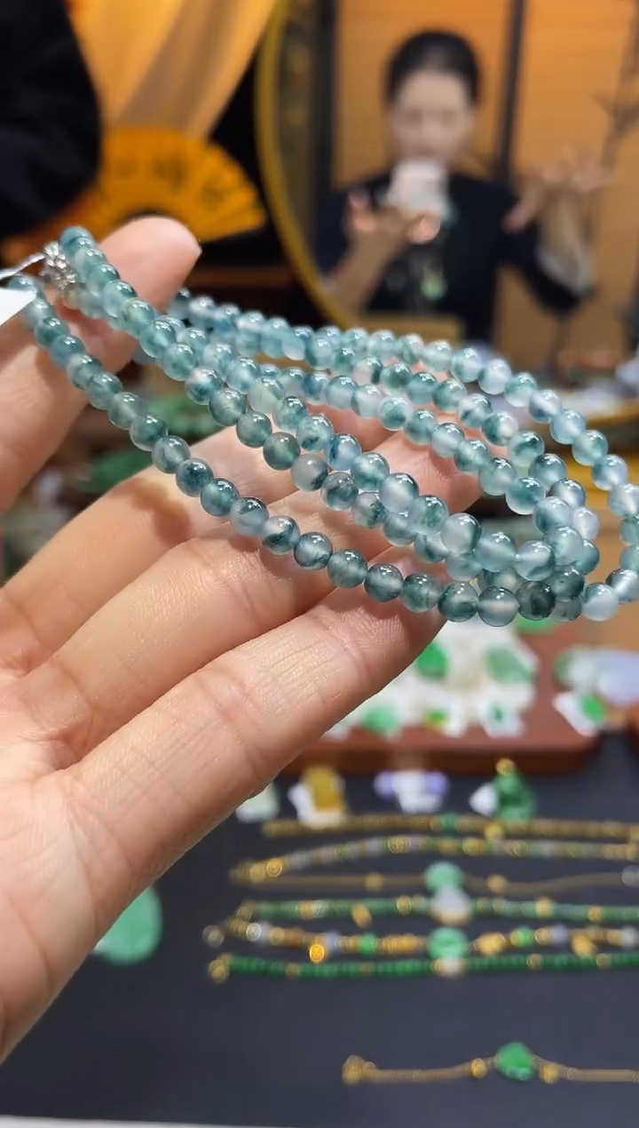 颈饰未镶嵌翡翠项链