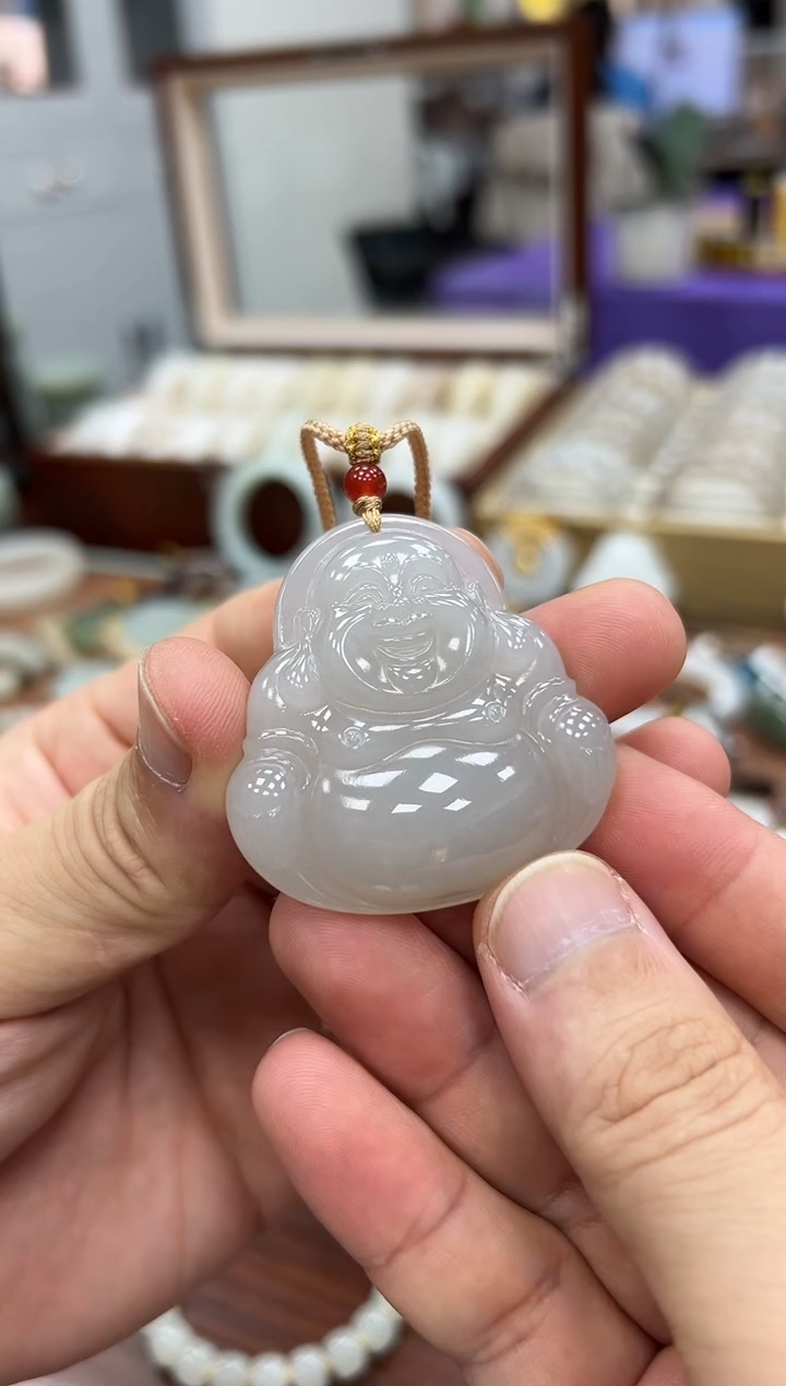 颈饰未镶嵌和田玉佛公