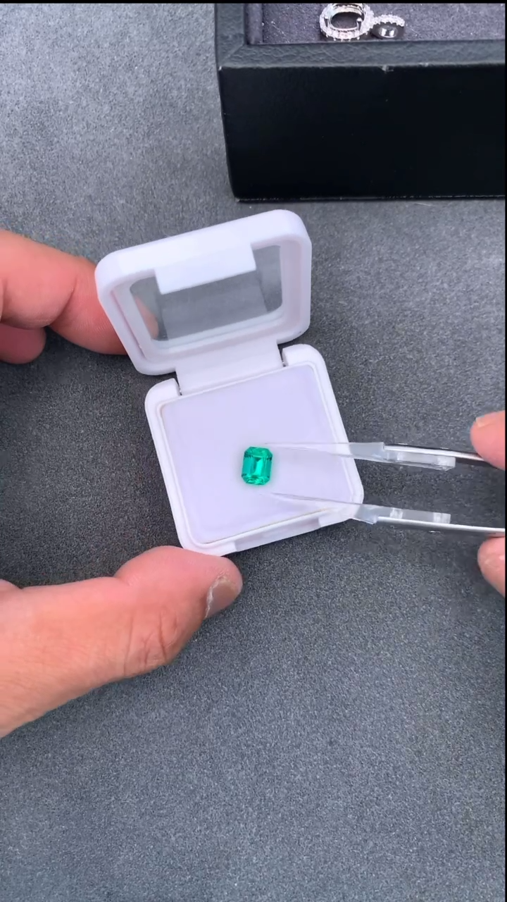 【闪购商品】祖母绿裸石未镶嵌1.56克拉