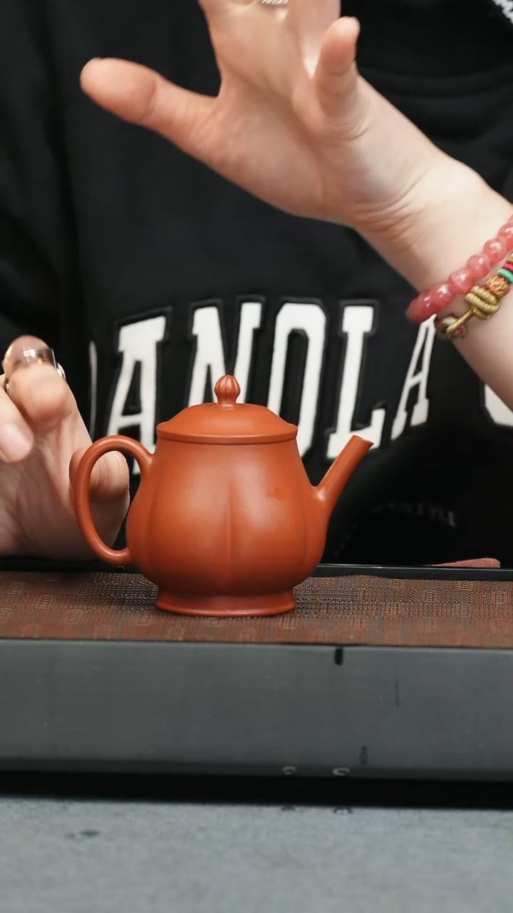 【闪购商品】紫砂茶壶五堂 筋纹伯俊潘-拈花