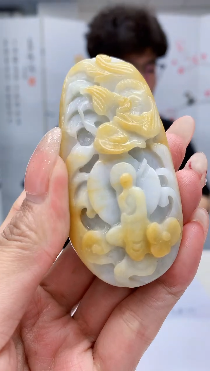 【闪购商品】定制翡翠未镶嵌4688MM-毛货挂件98