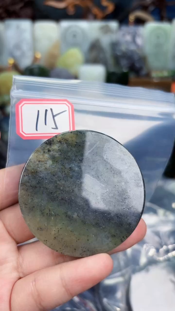 颈饰未镶嵌和田玉和田玉