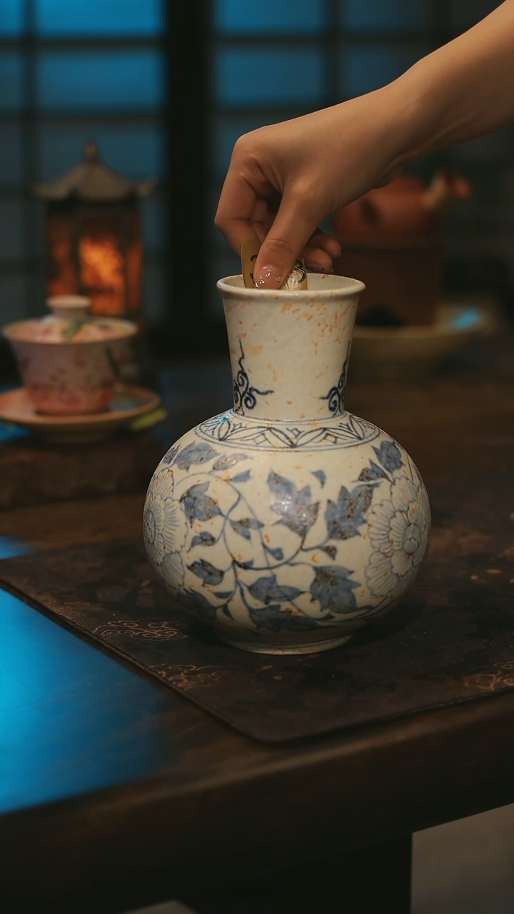 陶瓷景德镇高温釉下彩绘设计师款式