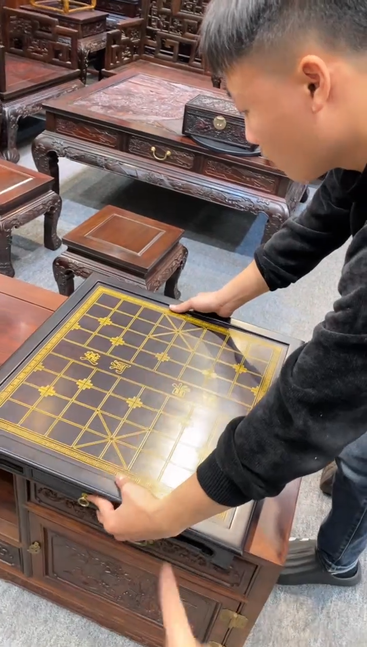 【闪购商品】红酸枝木类木艺棋盘