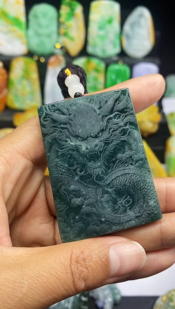 【闪购商品】翡翠颈饰未镶嵌翡翠A货