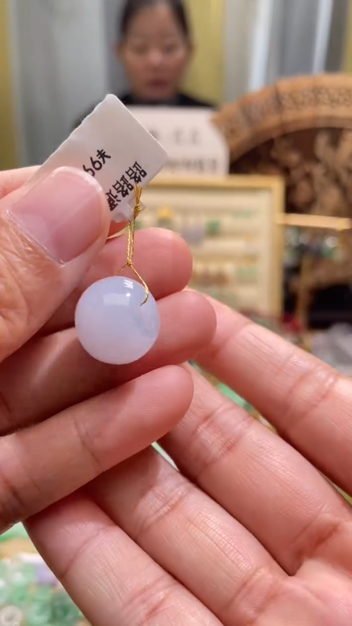 颈饰未镶嵌翡翠路路通