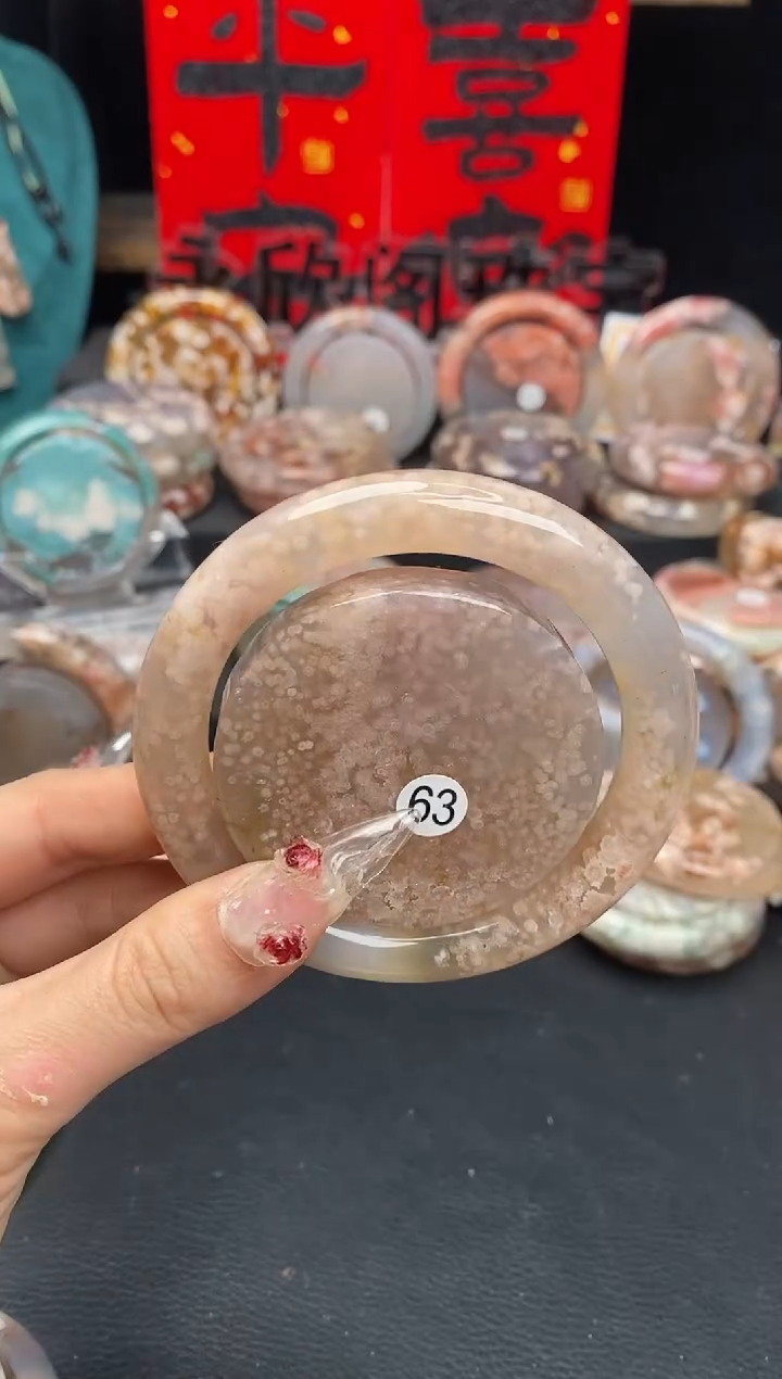 【闪购商品】石英质玉手镯（圆镯）未镶嵌59