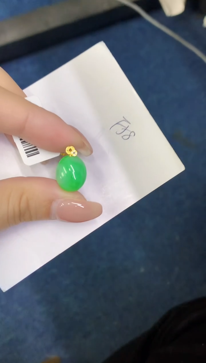 【闪购商品】翡翠18K金镶嵌颈饰00000000000