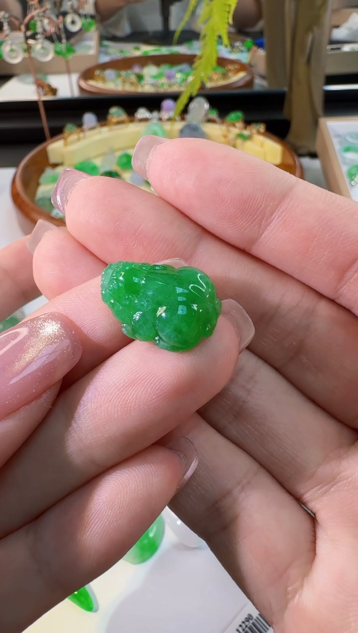 【闪购商品】翡翠颈饰未镶嵌缅甸翡翠A货挂件