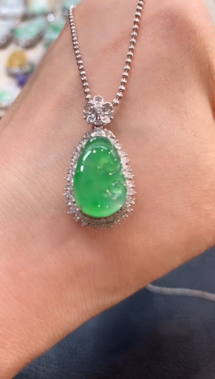 翡翠18K金镶嵌吊坠(不含链)n19春日珠宝