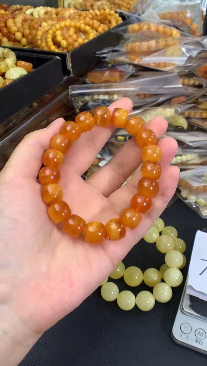 蜜蜡未镶嵌珠宝奇石1