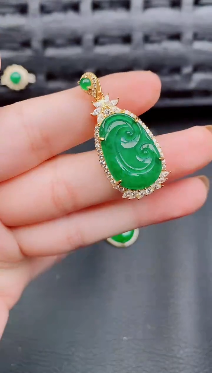 【闪购商品】翡翠颈饰银S925镶嵌天然a货翡翠402