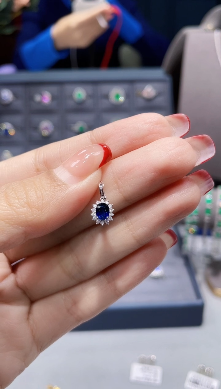 【闪购商品】蓝宝石吊坠(不含链)18K金镶嵌0.50克拉