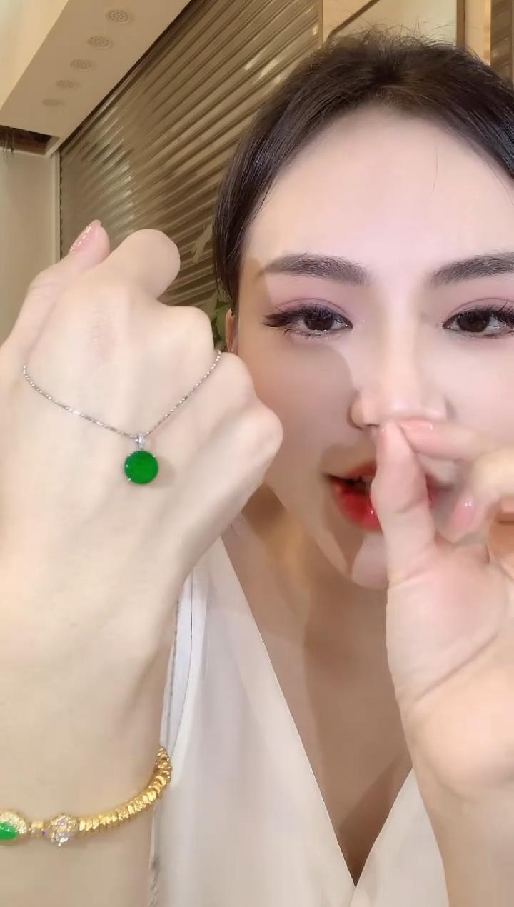 【云中意】-18K金 翡翠圆牌吊坠（不含链）- 多样性发货一件ZGM