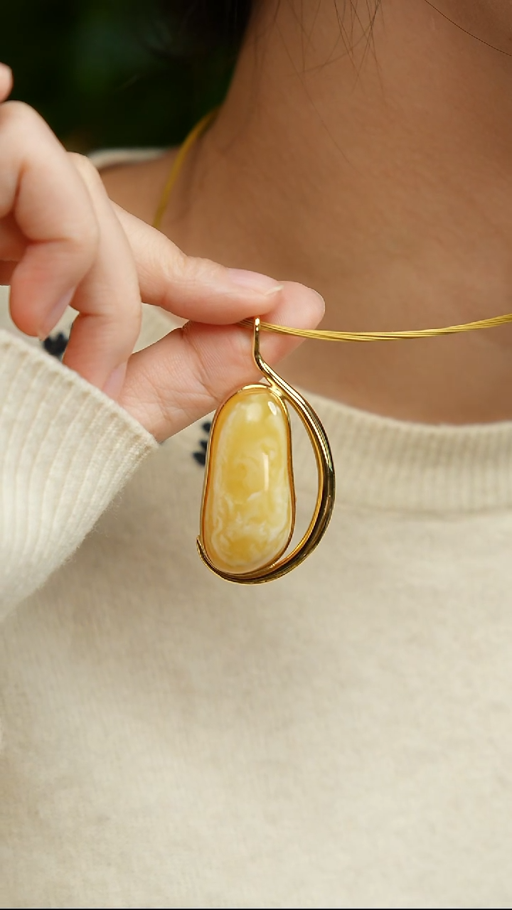 蜜蜡吊坠(赠链)银S925镶嵌乐章37mm