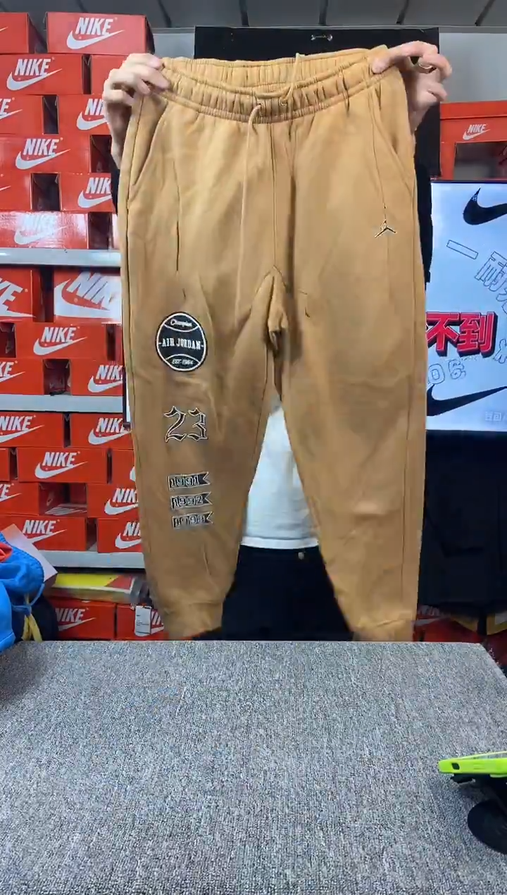 【瑕疵修复】124编码 NIKE/耐克 直播间过款为准 尺码170M