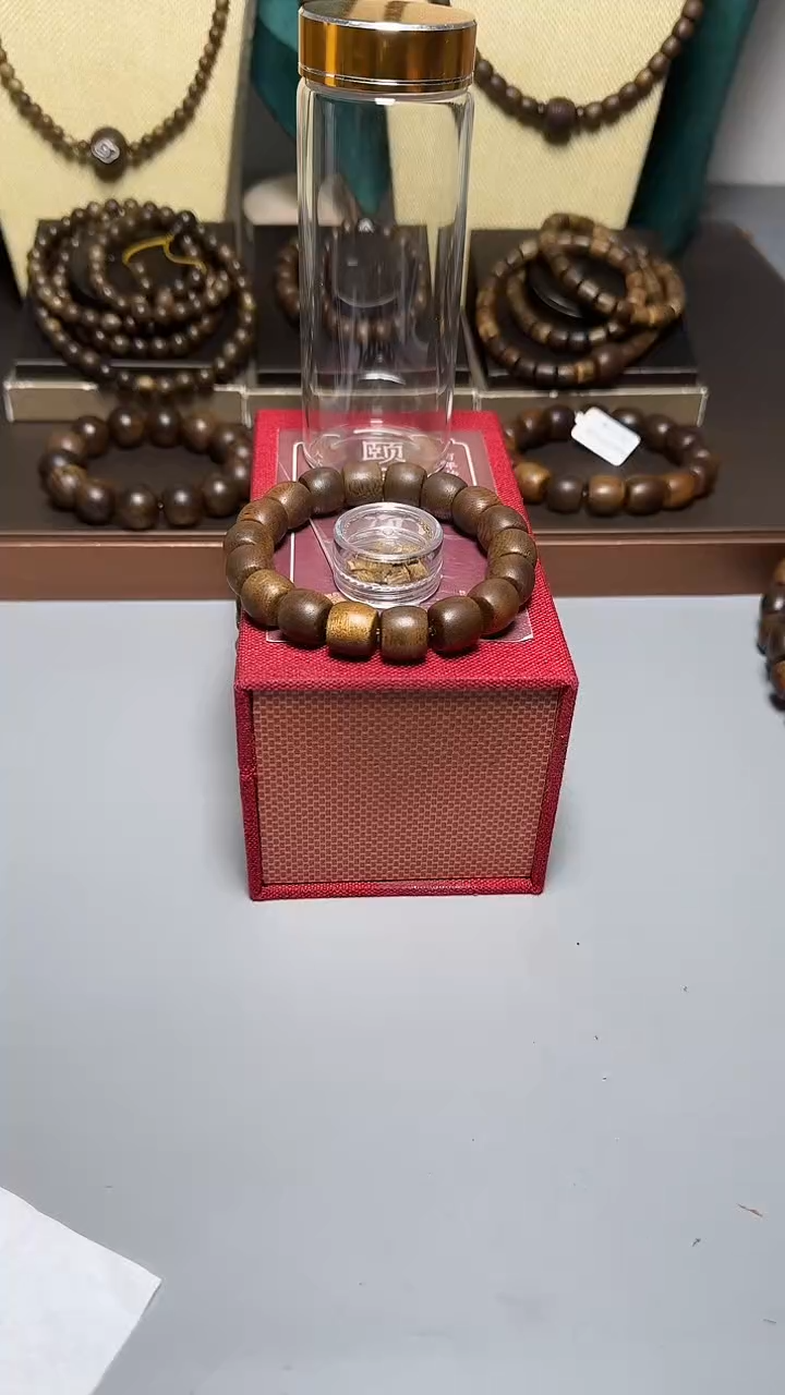 沉香芽庄白棋1.3桶珠单圈