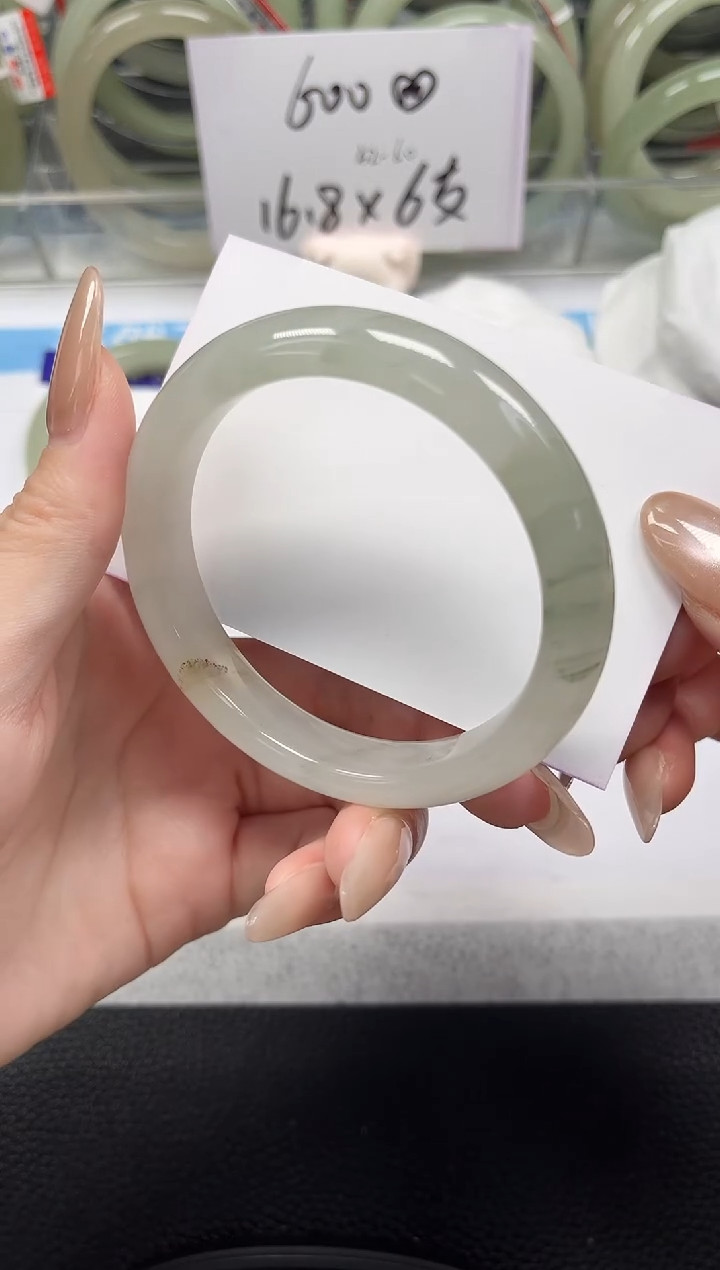 未镶嵌手镯石英质玉17-56/57