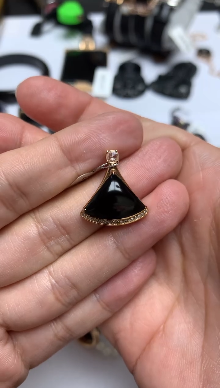 【闪购商品】翡翠颈饰18K金镶嵌净货