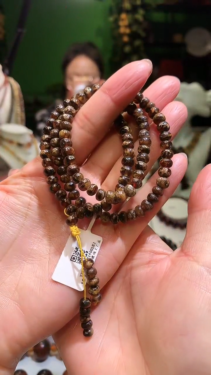 【闪购商品】琥珀裸石未镶嵌抚顺琥珀