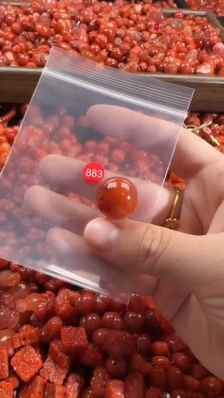 颈饰未镶嵌南红玛瑙1