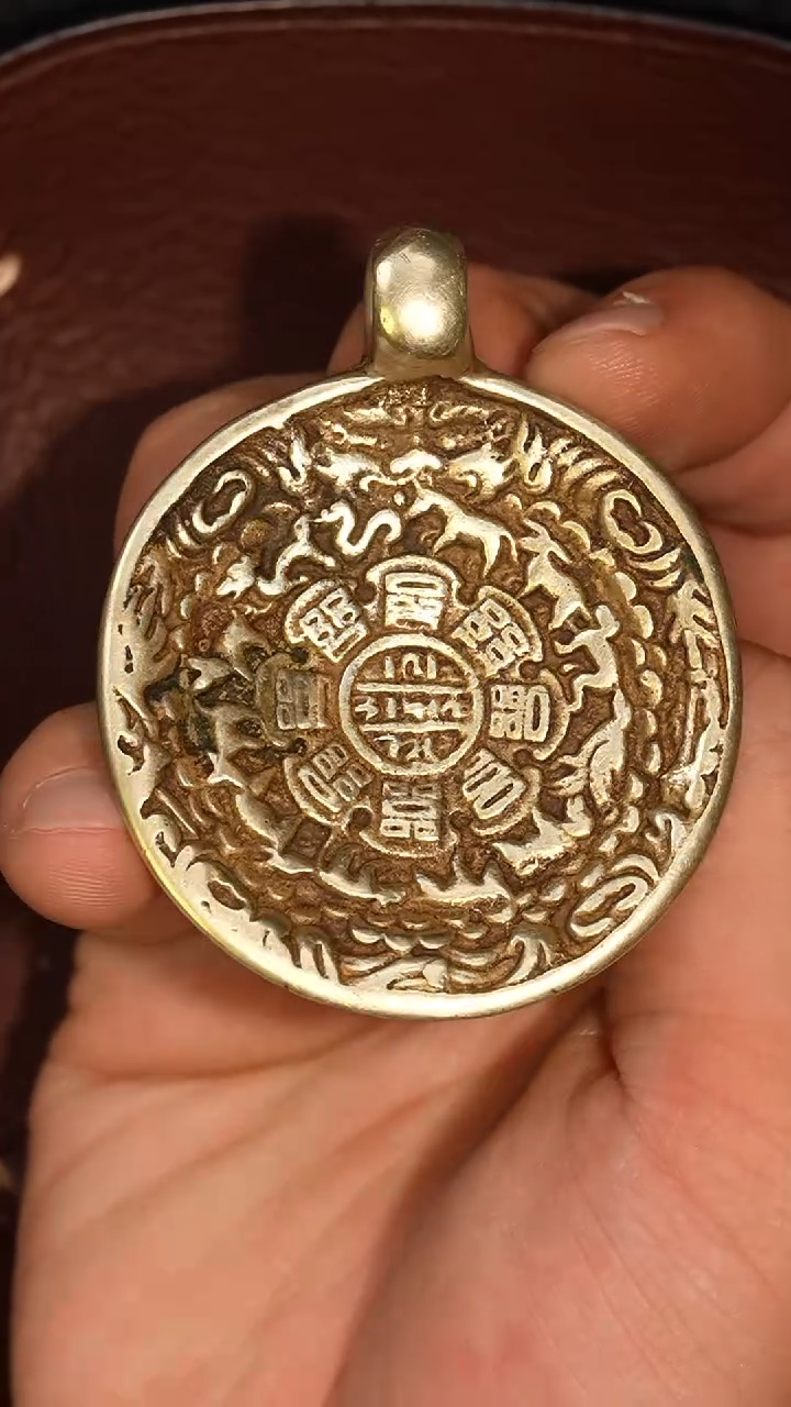 冲赛康胡子哥，藏传九宫八卦牌210