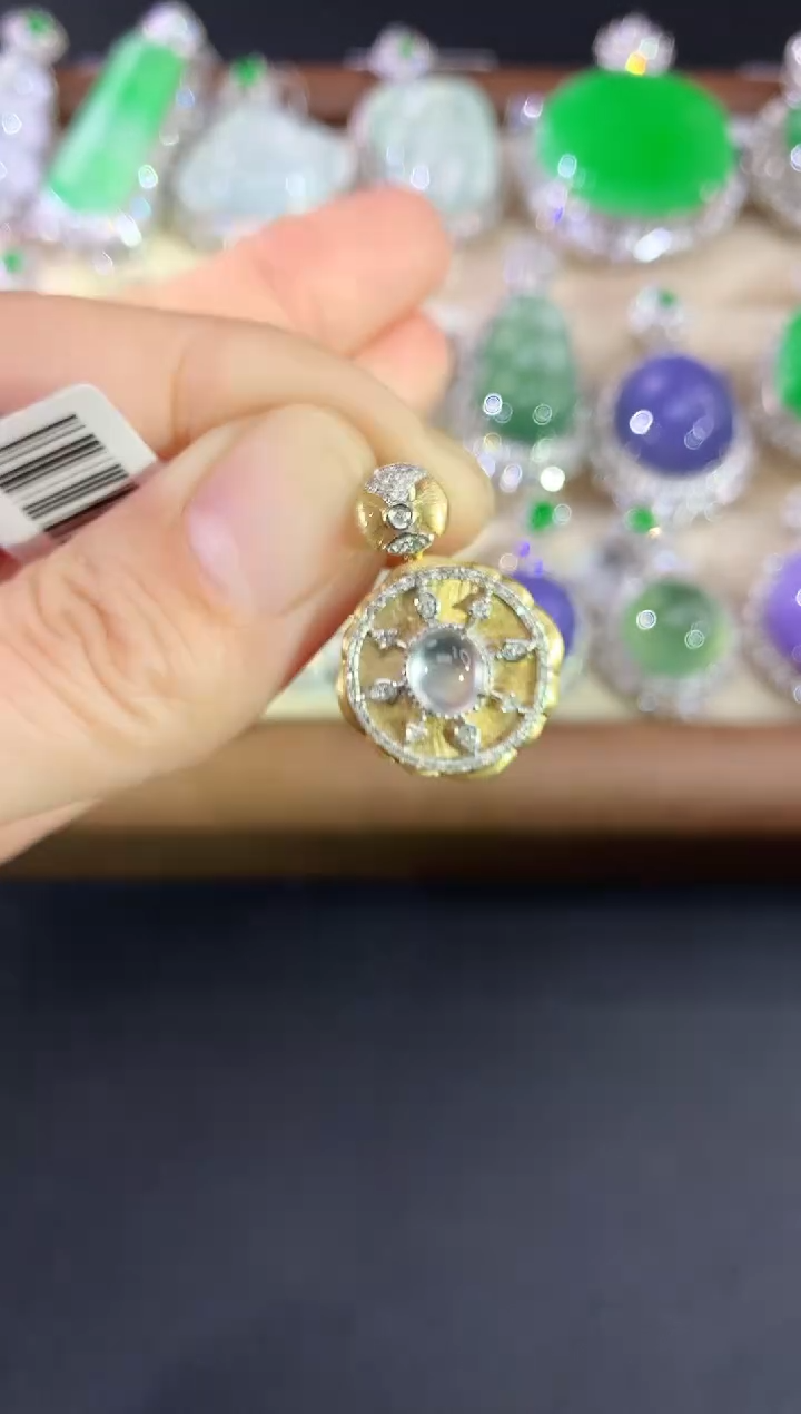 吊坠(不含链)18K金镶嵌翡翠128|6500