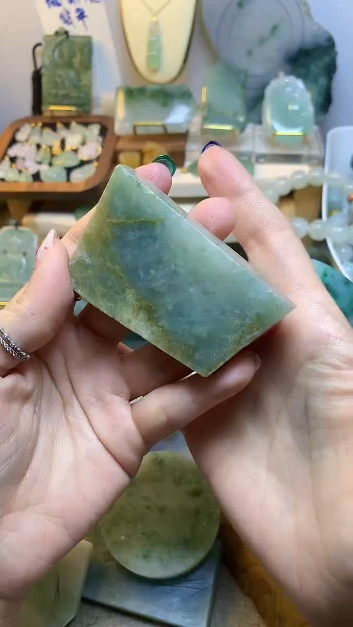 未镶嵌挂件翡翠 缅甸A货翡翠，没有运费险