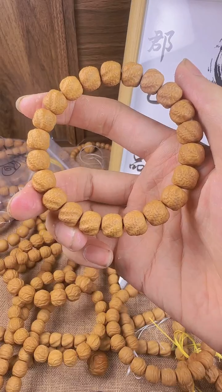 猴头核桃手串全品老型器型 灵蛇（包你盘红）
