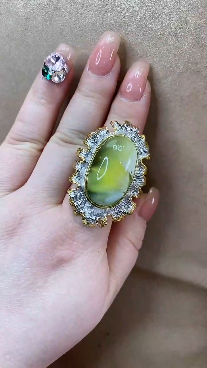 琥珀颈饰未镶嵌戒指