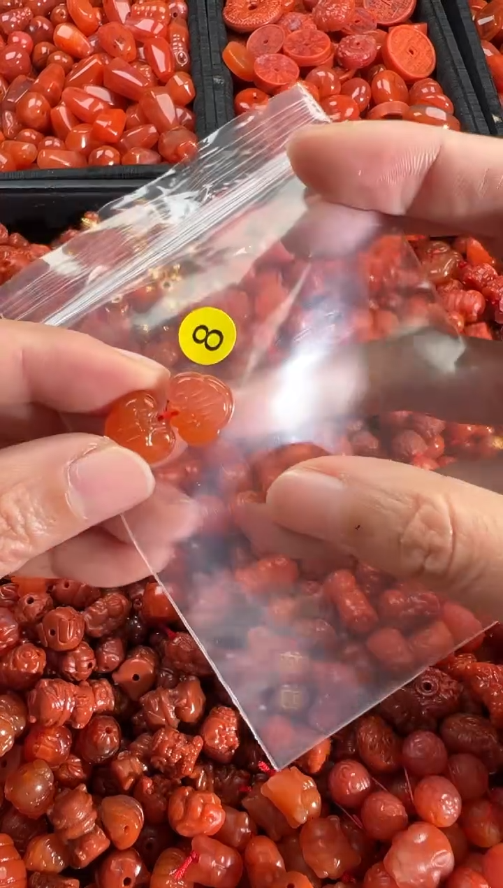 【闪购商品】南红玛瑙颈饰未镶嵌1