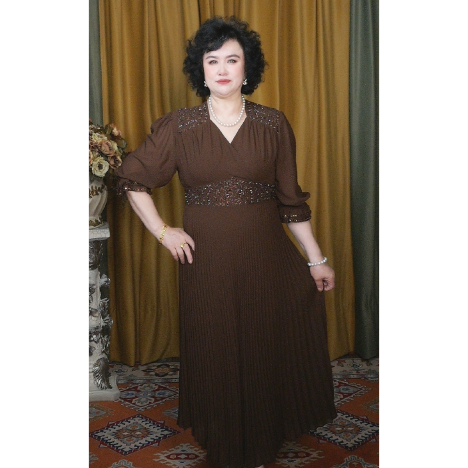 新款连衣裙蕾丝显瘦气质时尚夏季复古长款设计师优雅