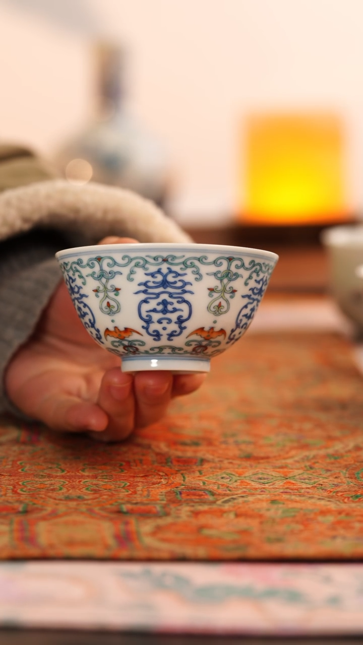 【闪购商品】望玉斗彩五福忍冬