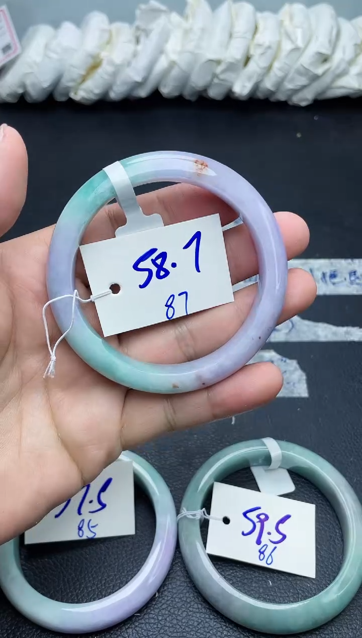 未镶嵌手镯翡翠87