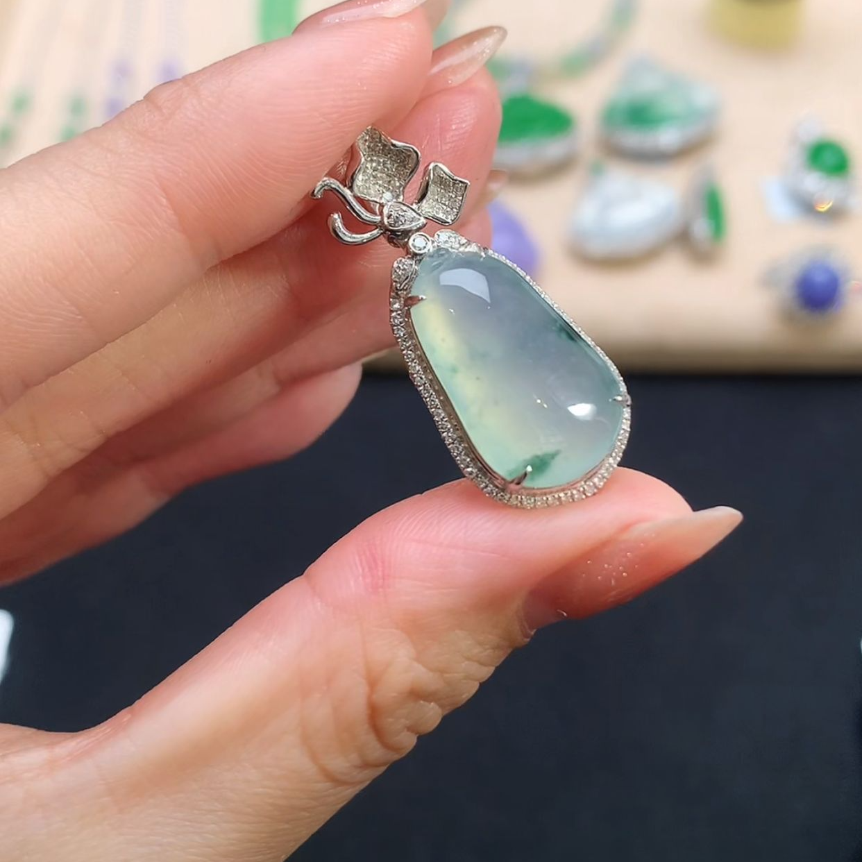 翡翠18K金福瓜吊坠-AL57-8784