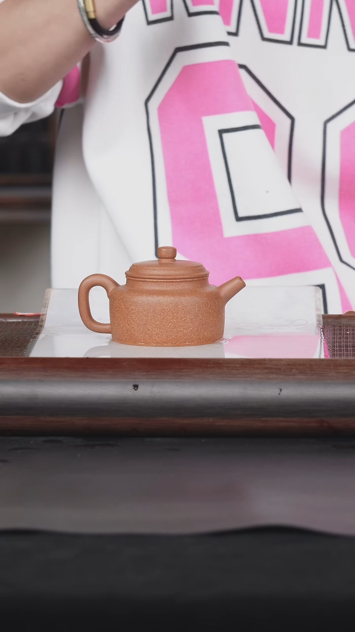 【闪购商品】紫砂茶壶10降坡泥德钟170