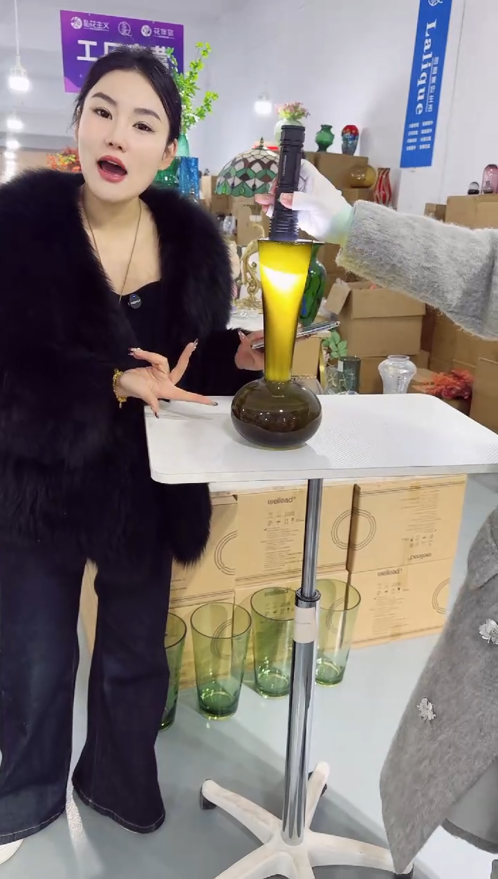 【闪购商品】无铅玻璃UU外贸仓-微瑕花瓶--VGND