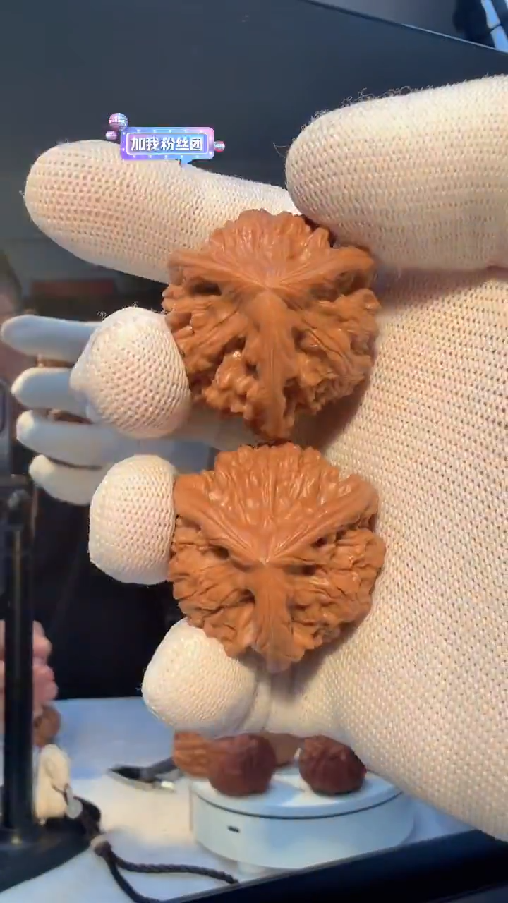 把件文玩核桃蓝*海011三棱 38