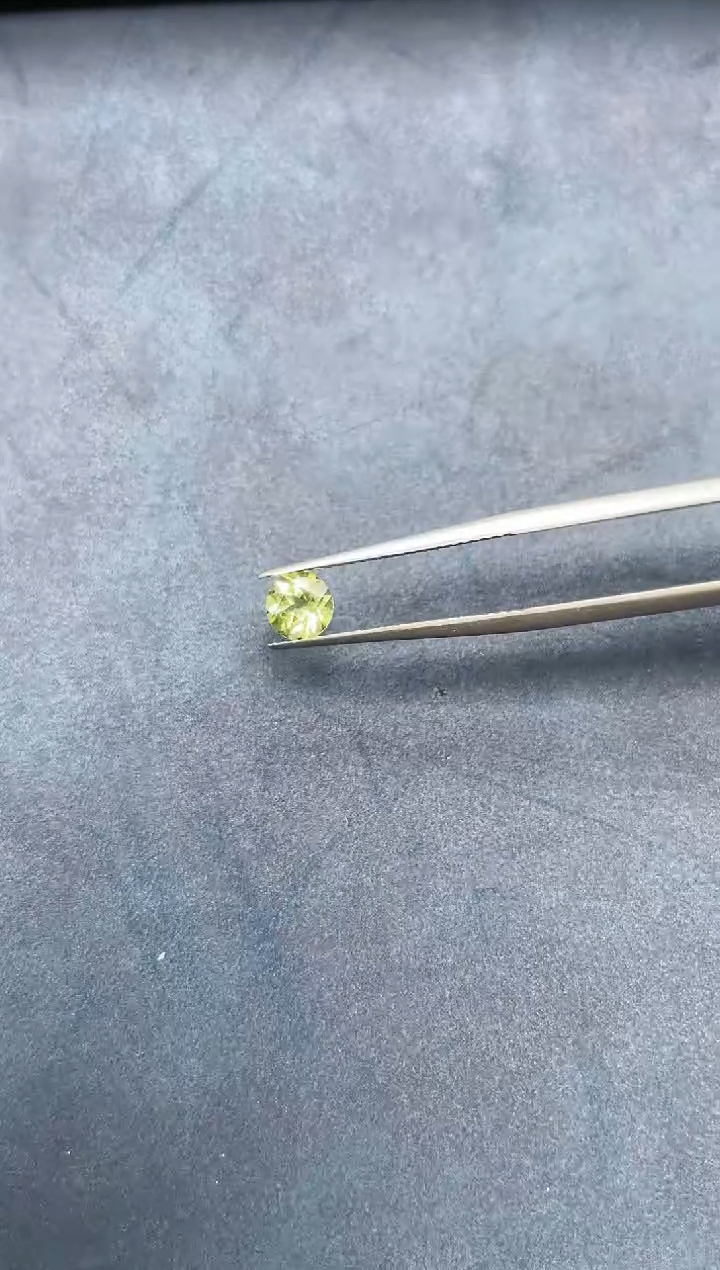 【闪购商品】橄榄石裸石未镶嵌 