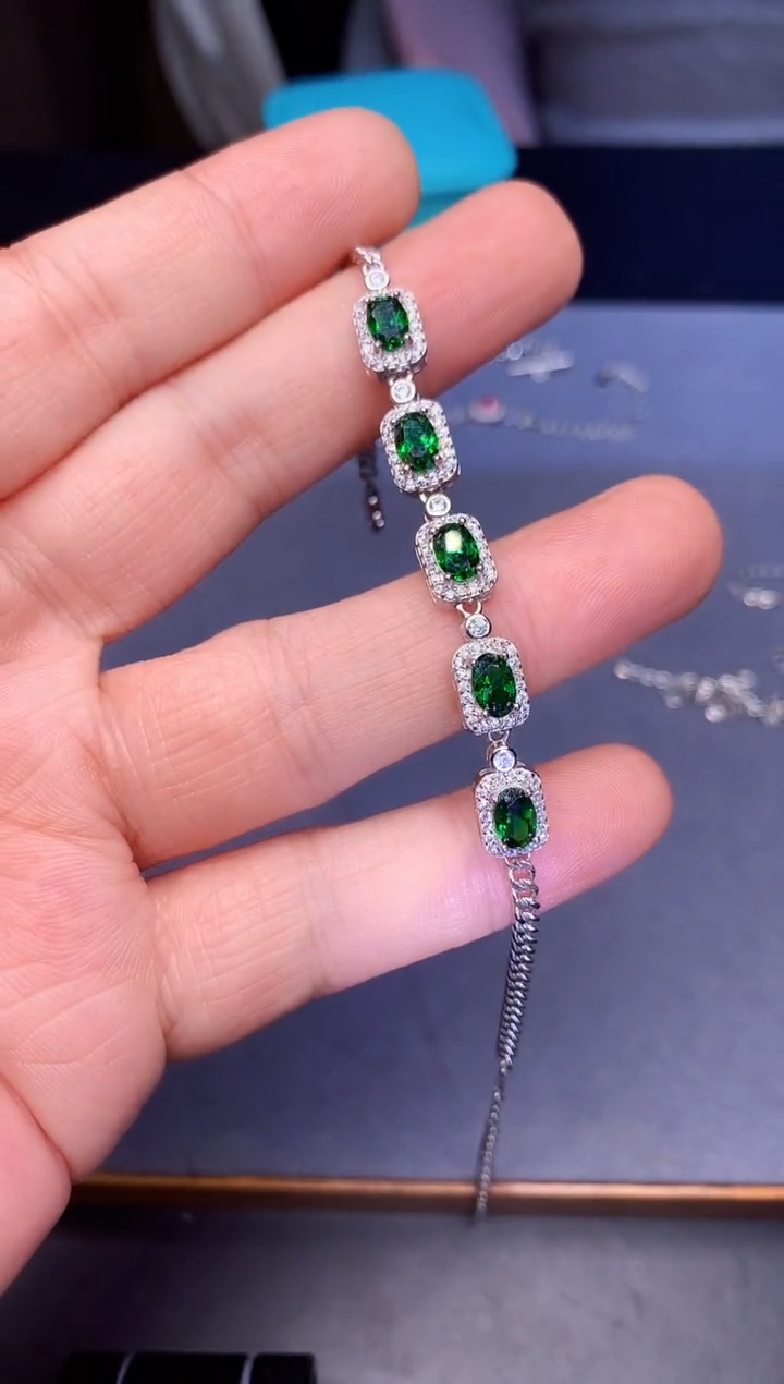 【闪购商品】透辉石手链银S925镶嵌.......