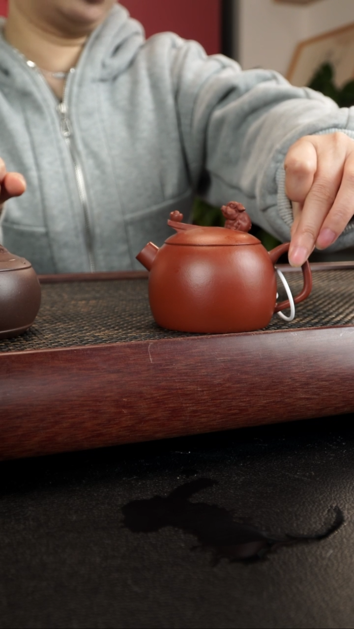 【闪购商品】紫砂茶宠朱泥小猪壶