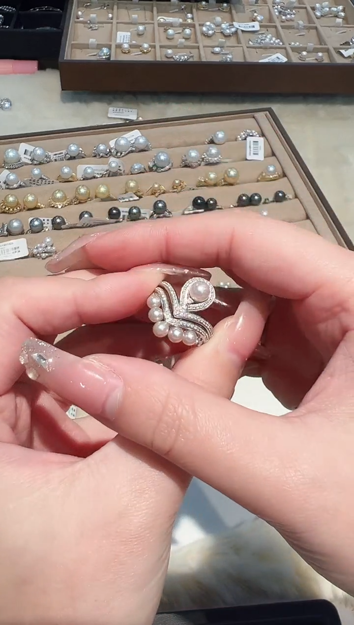 【闪购商品】海水珍珠戒指18K金镶嵌珍珠皇冠戒指zzxm