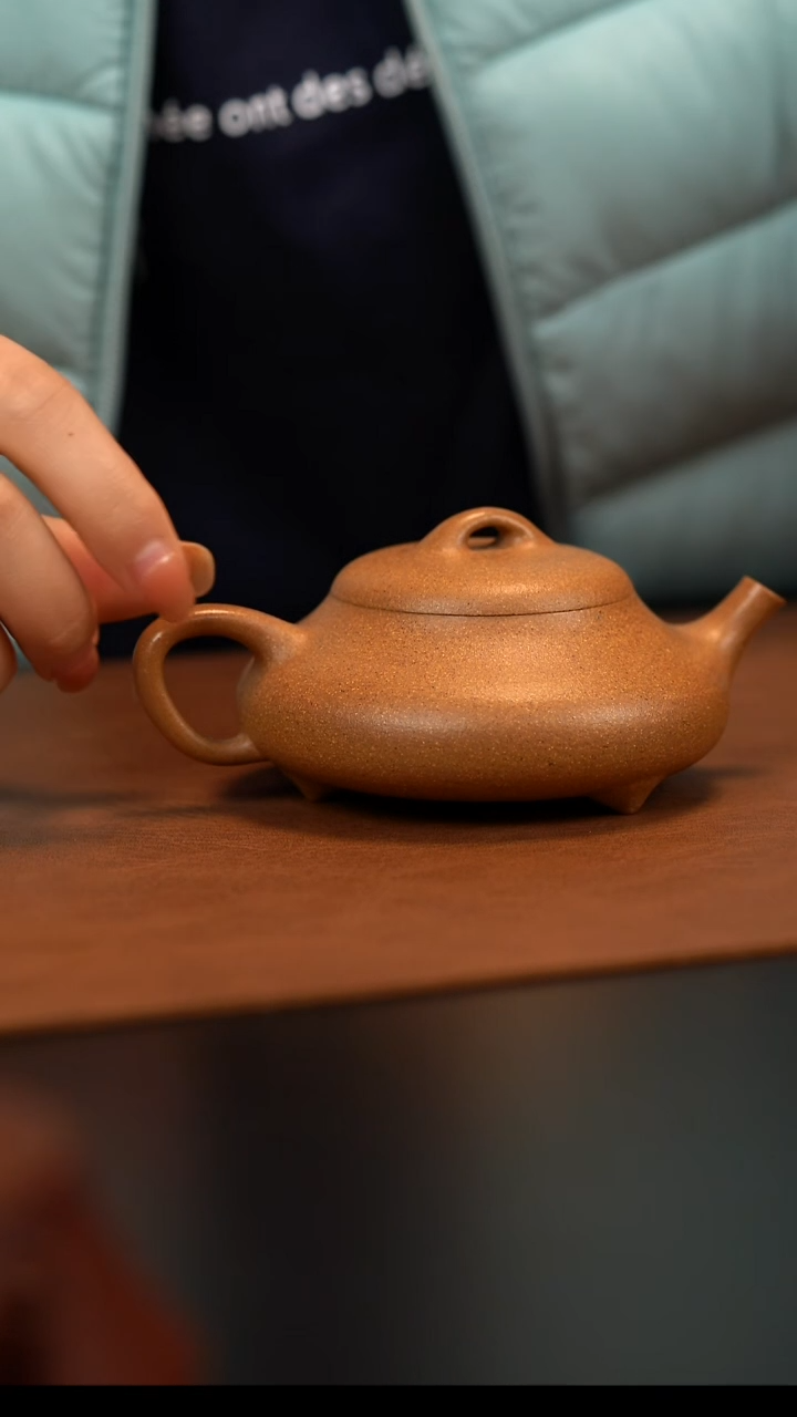 宜兴原矿紫砂壶  段泥 